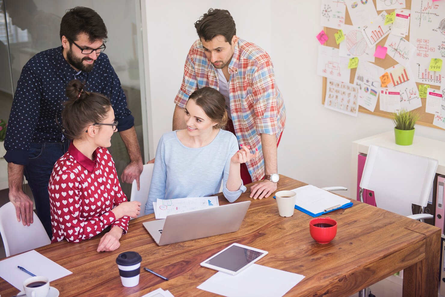 coworkers-working-office-relaxed-atmosphere